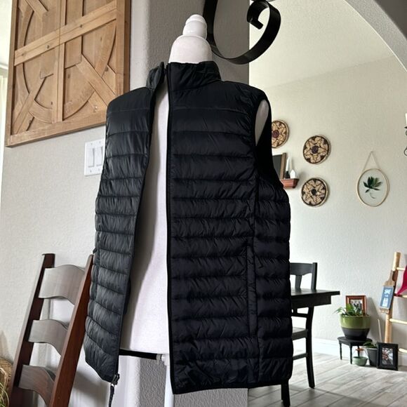 Amazon Essentials Puffer Back Vest Lightweight Mocked M Zip Up Water Resistant - Picture 3 of 11